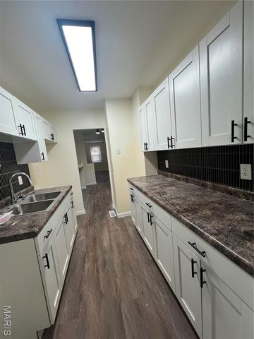 5707 Helen Avenue, Jennings, MO 63136