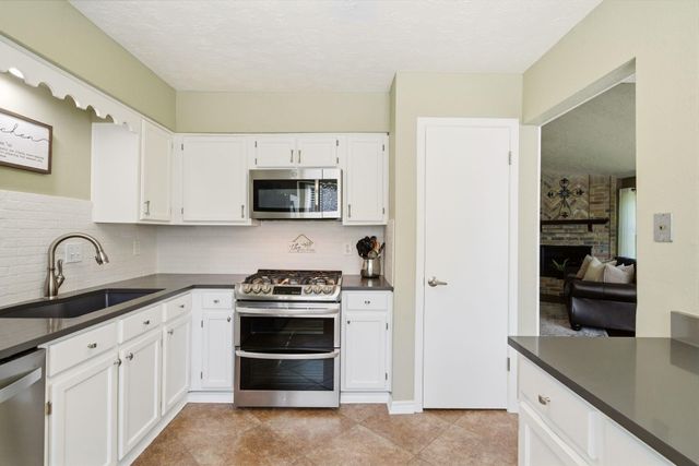 3031 Becket Street, Pearland, TX 77584