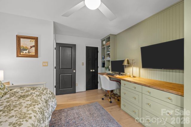 318 Queens Road 11, Charlotte, NC 28204