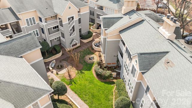 318 Queens Road 11, Charlotte, NC 28204