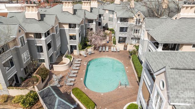 318 Queens Road 11, Charlotte, NC 28204