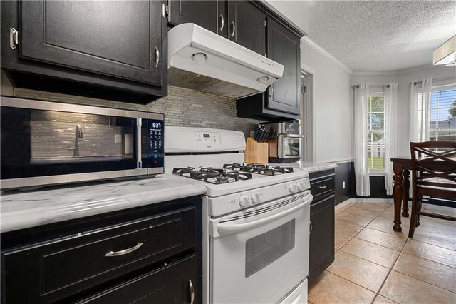 2290 Bob White Court, Mobile, AL 36695