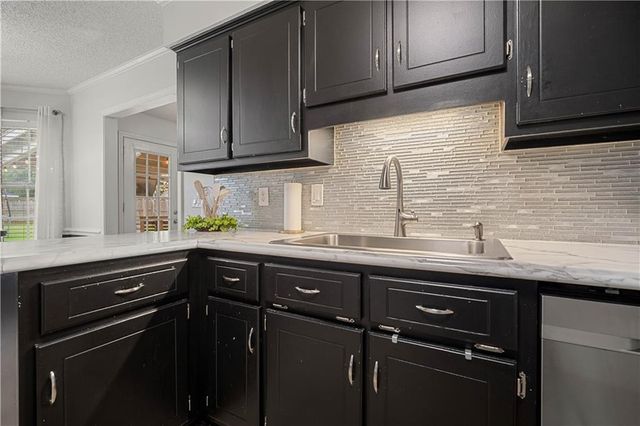 2290 Bob White Court, Mobile, AL 36695