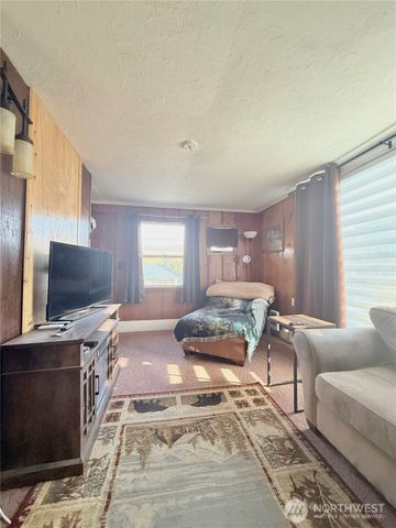 825 2nd Avenue N, Okanogan, WA 98840