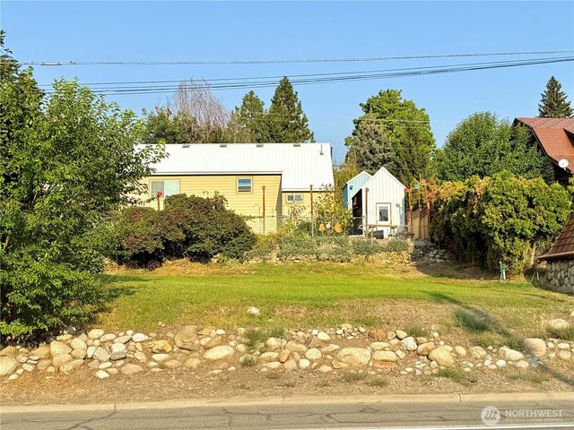 825 2nd Avenue N, Okanogan, WA 98840