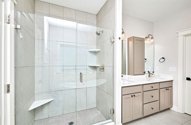 455 NW Ashley Circle, Waukee, IA 50263