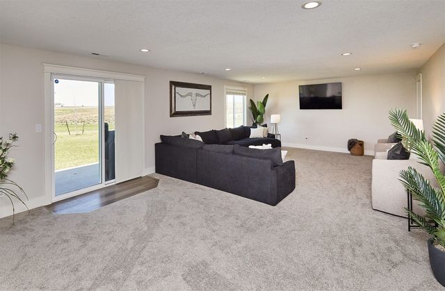 455 NW Ashley Circle, Waukee, IA 50263