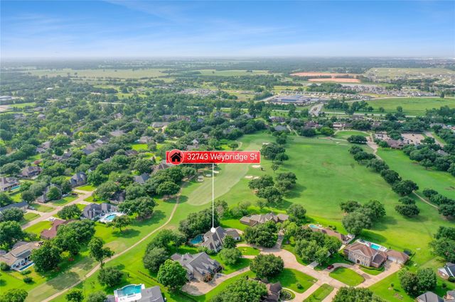 32743 Weybridge St, Fulshear, TX 77441