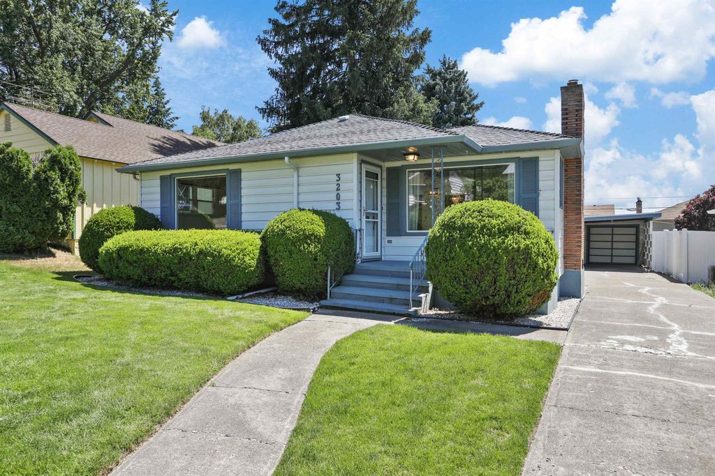3203 W GRACE Ave, Spokane, WA 99205
