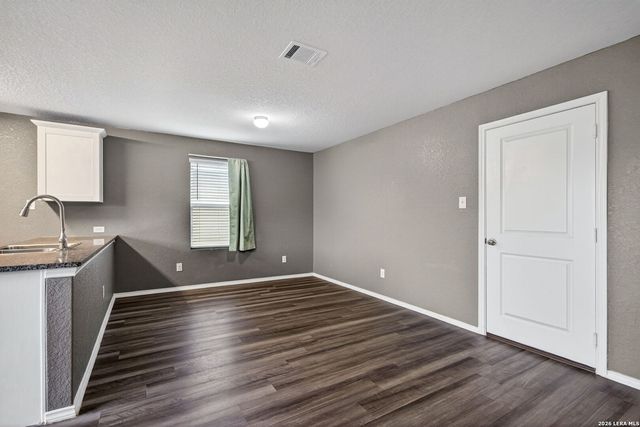 8518 Cassia Cove, Converse, TX 78109