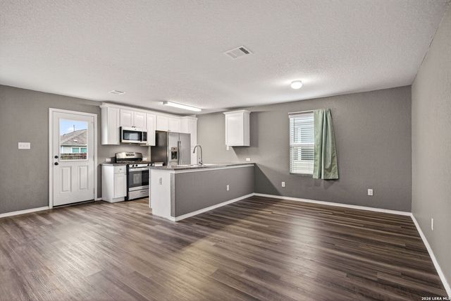 8518 Cassia Cove, Converse, TX 78109