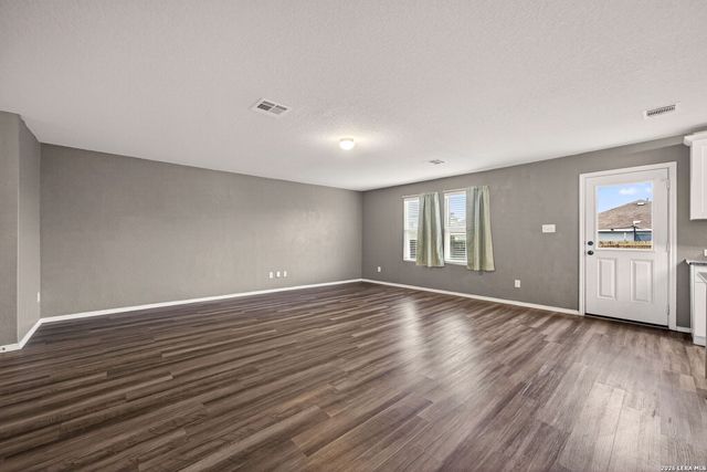 8518 Cassia Cove, Converse, TX 78109