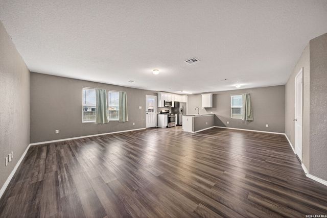 8518 Cassia Cove, Converse, TX 78109