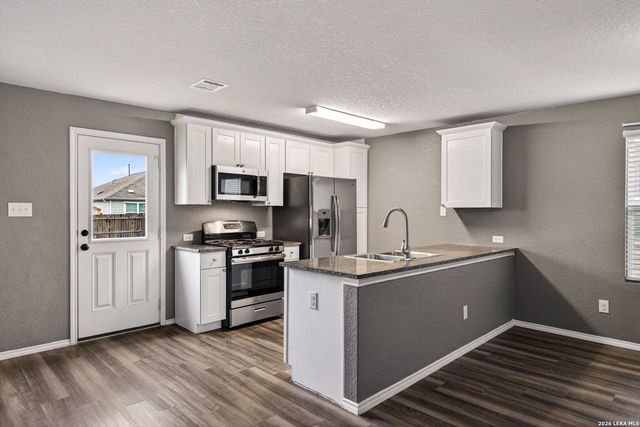 8518 Cassia Cove, Converse, TX 78109