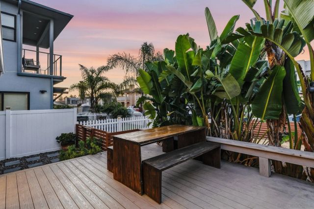 806 2nd St, Imperial Beach, CA 91932