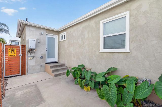 806 2nd St, Imperial Beach, CA 91932