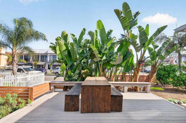 806 2nd St, Imperial Beach, CA 91932