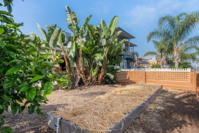 806 2nd St, Imperial Beach, CA 91932