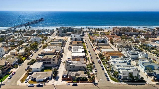 806 2nd St, Imperial Beach, CA 91932