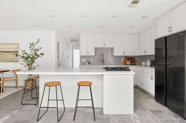 806 2nd St, Imperial Beach, CA 91932