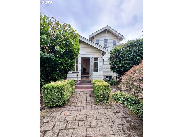 9115 N PORTSMOUTH Ave, Portland, OR 97203