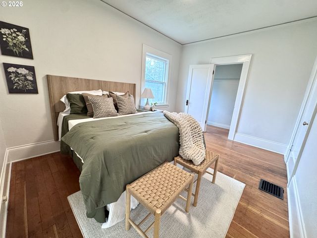 9115 N PORTSMOUTH Ave, Portland, OR 97203