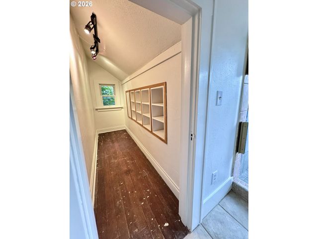 9115 N PORTSMOUTH Ave, Portland, OR 97203