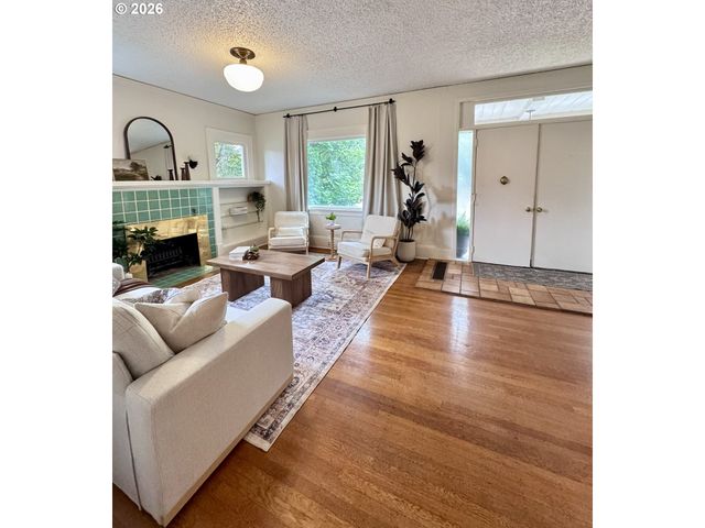 9115 N PORTSMOUTH Ave, Portland, OR 97203