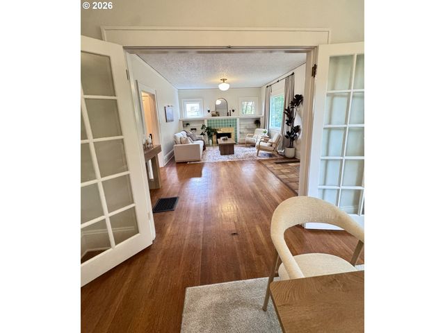 9115 N PORTSMOUTH Ave, Portland, OR 97203