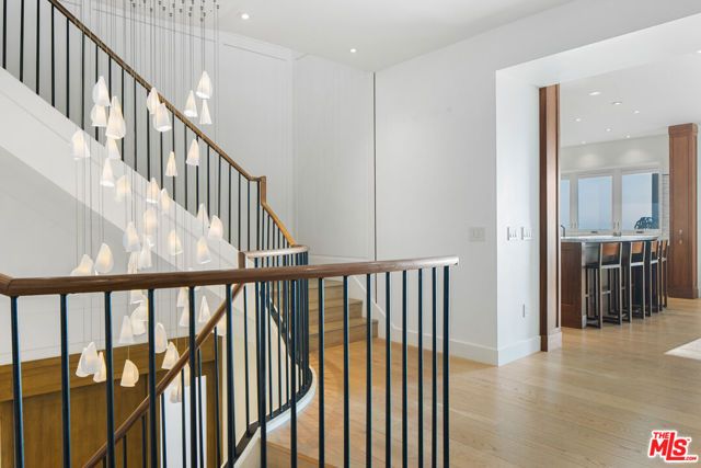 1347 Palisades Beach Road, Santa Monica, CA 90401