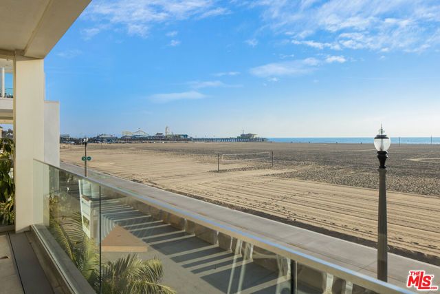 1347 Palisades Beach Road, Santa Monica, CA 90401