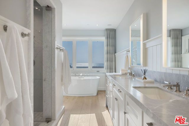 1347 Palisades Beach Road, Santa Monica, CA 90401