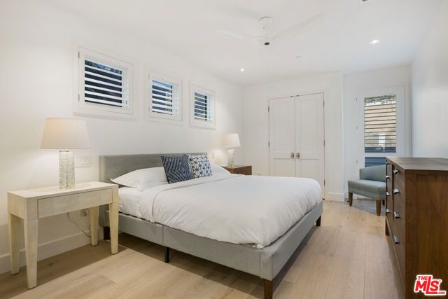 1347 Palisades Beach Road, Santa Monica, CA 90401