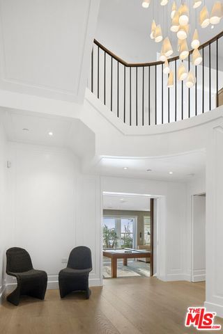 1347 Palisades Beach Road, Santa Monica, CA 90401