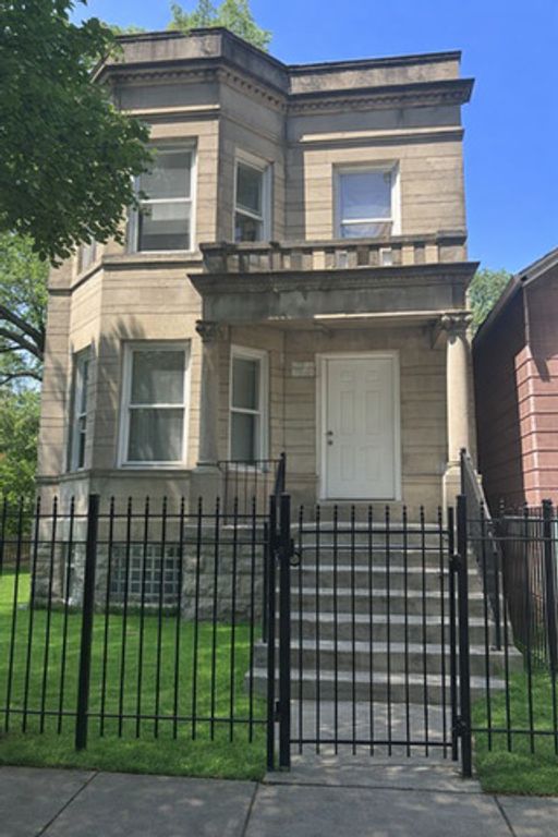 5320 S Carpenter Street, Chicago, IL 60609