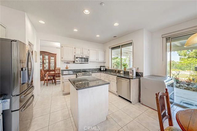 5423 Canmore Court, Riverside, CA 92507