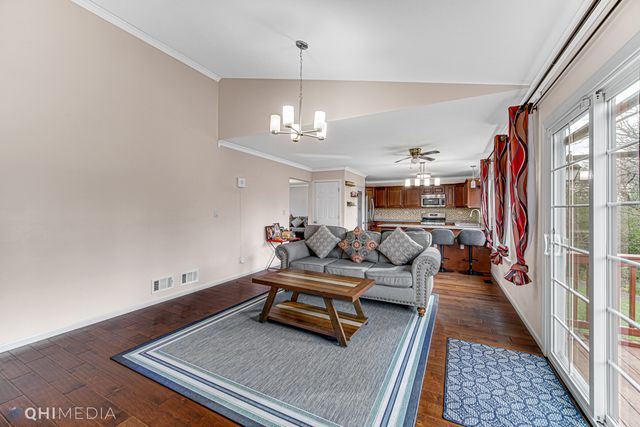 1679 Templeton Court, Mundelein, IL 60060