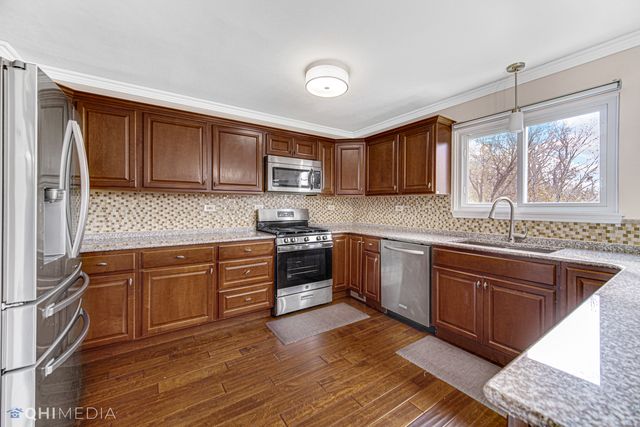 1679 Templeton Court, Mundelein, IL 60060