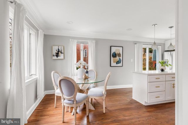 2400 S ARLINGTON RIDGE RD, Arlington, VA 22202