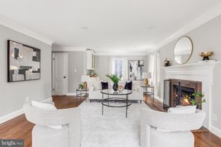 2400 S ARLINGTON RIDGE RD, Arlington, VA 22202