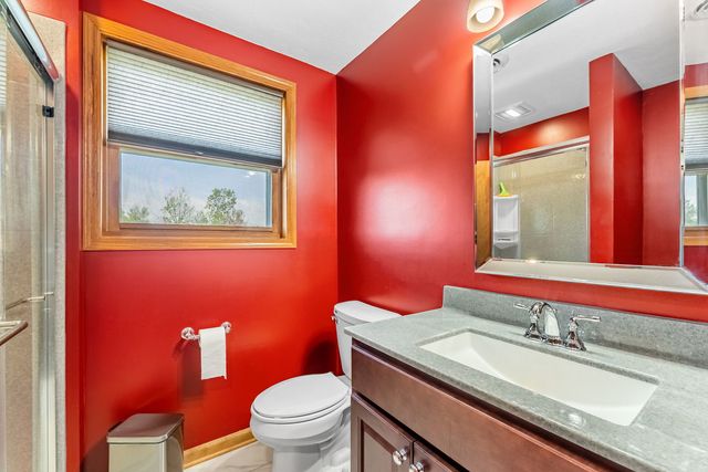 11435 95th Avenue, Blue Grass, IA 52726