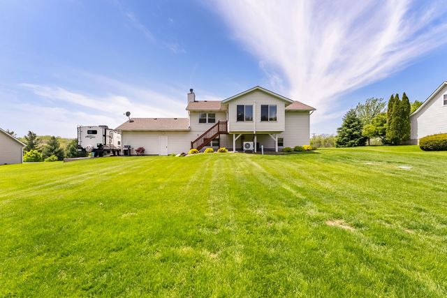 11435 95th Avenue, Blue Grass, IA 52726