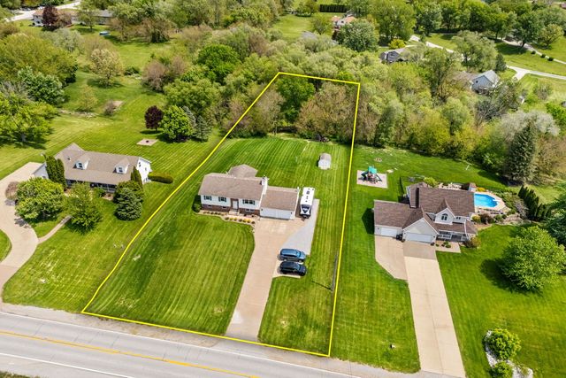 11435 95th Avenue, Blue Grass, IA 52726