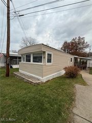 13675 Cleveland Avenue NW, Uniontown, OH 44685