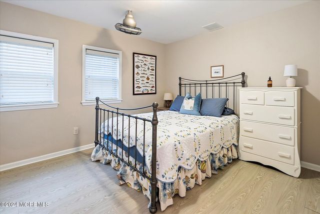 2 Riverview Place, Sea Bright, NJ 07760