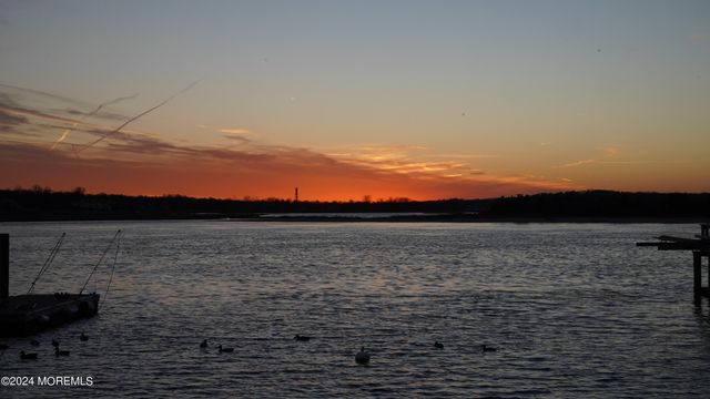 2 Riverview Place, Sea Bright, NJ 07760