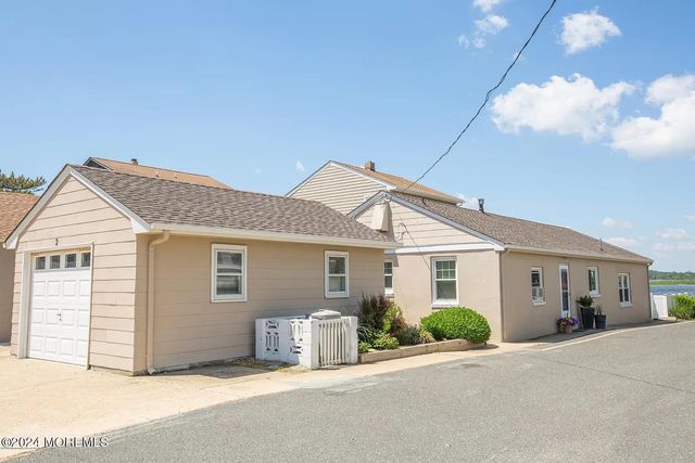 2 Riverview Place, Sea Bright, NJ 07760
