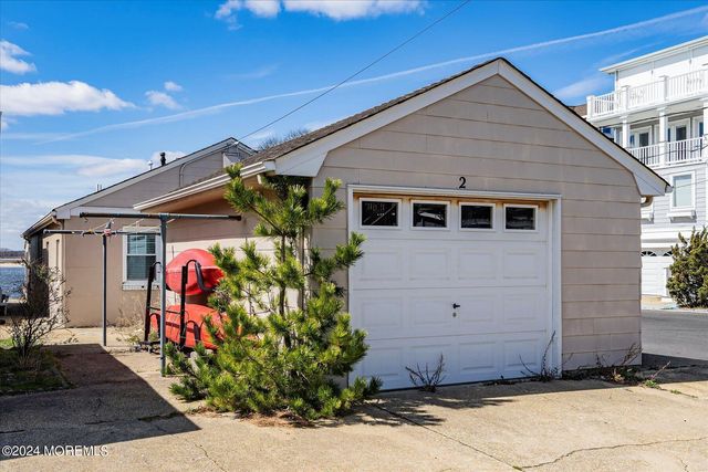 2 Riverview Place, Sea Bright, NJ 07760