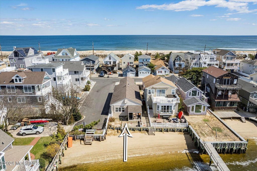 2 Riverview Place, Sea Bright, NJ 07760