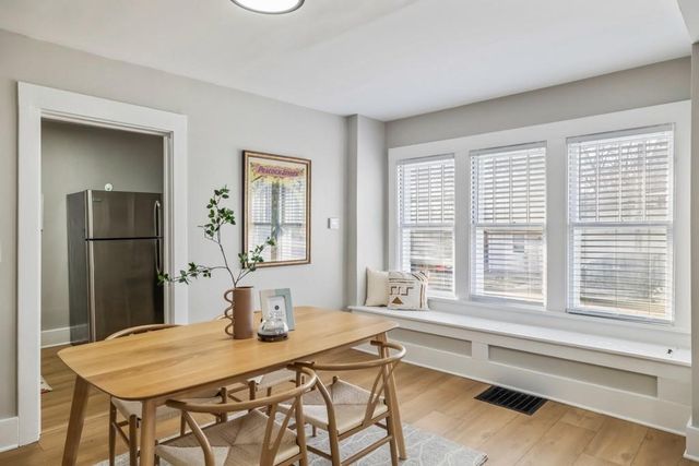 1242 Mckinley Avenue, Des Moines, IA 50315